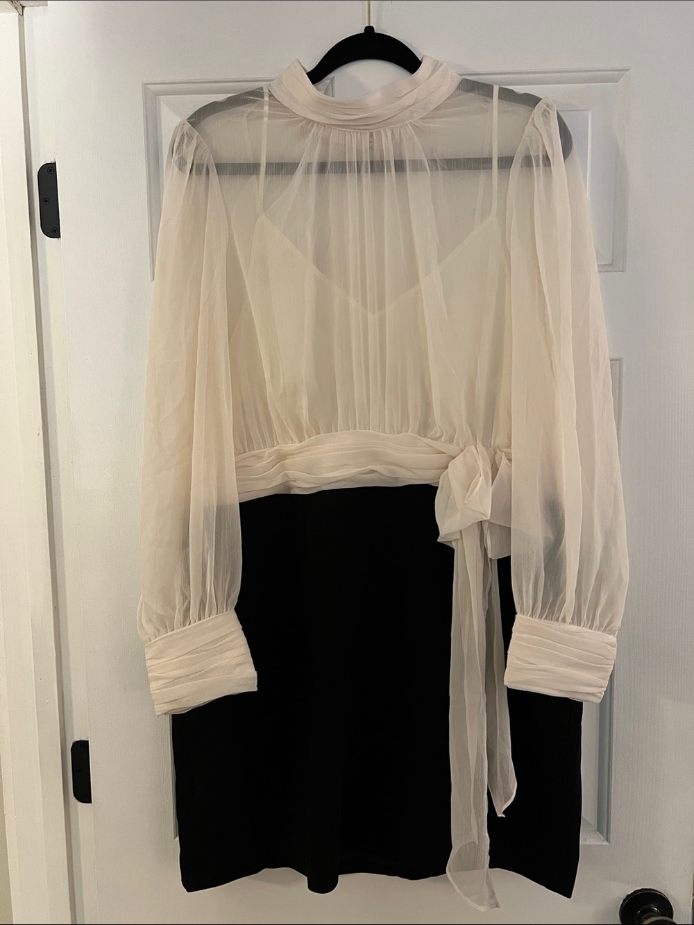 NWT! cinq a sept Ivory Sheer Tie-Waist Dress